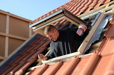 Pose de fenêtres de toit Velux à Crépol